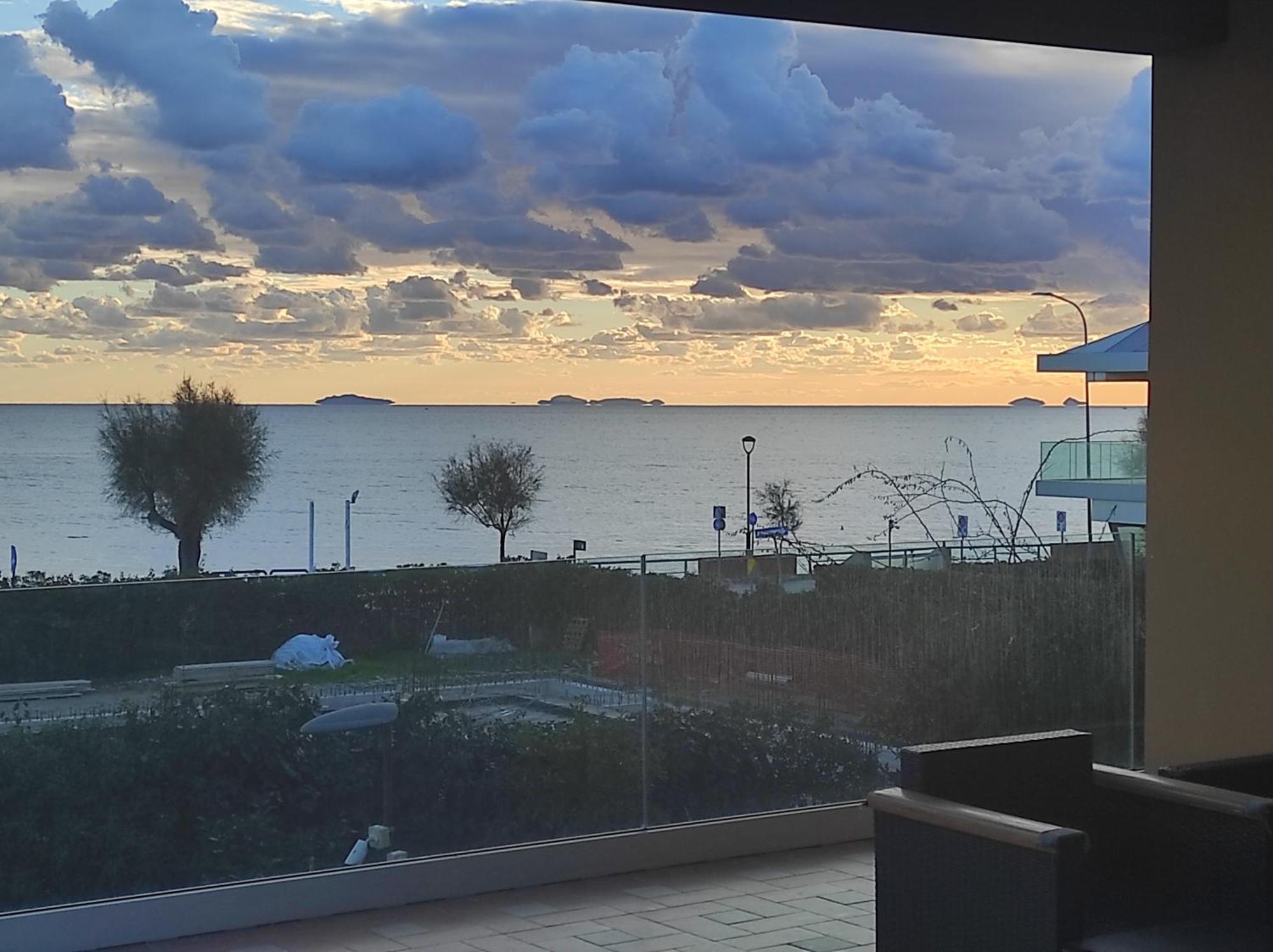 Villa Stella Di Mare Terracina Exterior foto